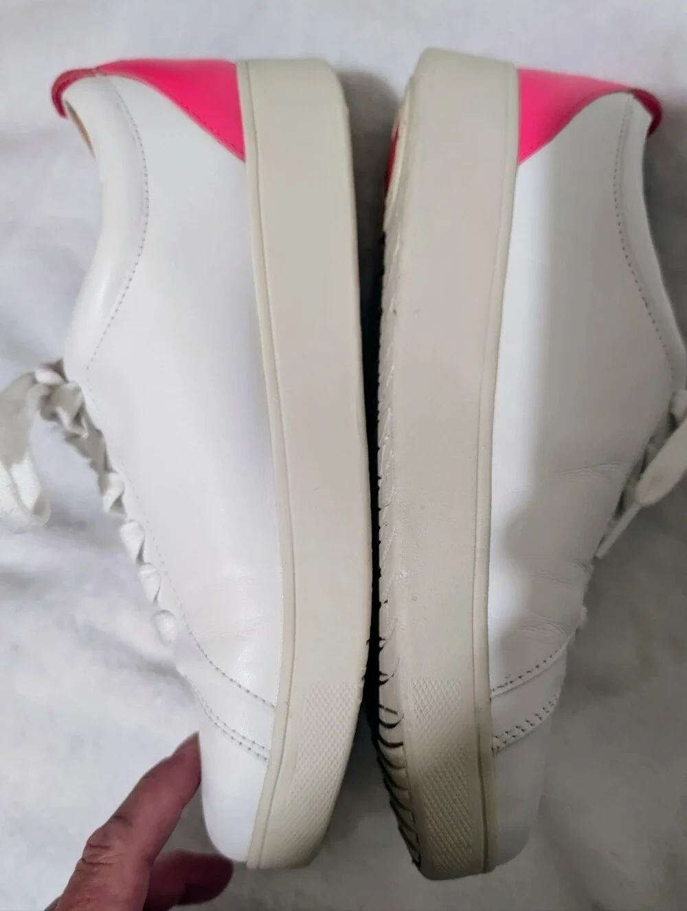 Fitflop White Leather Sneakers with Pink Accents Size 7